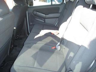 Ford Explorer 2010 photo 2