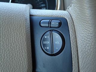 Ford Explorer 2010 photo 1