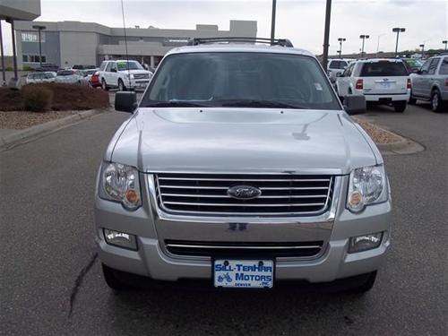 Ford Explorer 2010 photo 1