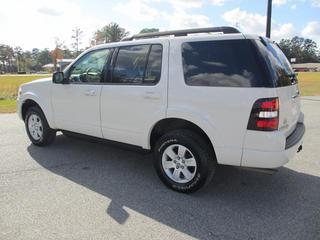 Ford Explorer 2010 photo 3