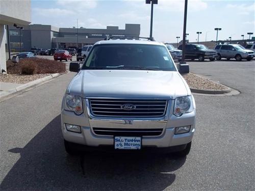 Ford Explorer 2010 photo 1