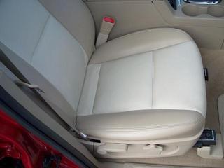 Ford Explorer 2010 photo 1