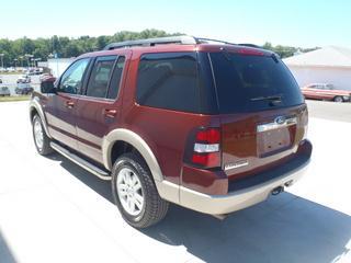 Ford Explorer 2010 photo 2