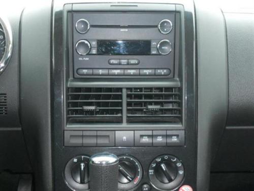 Ford Explorer 2010 photo 2