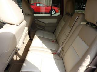 Ford Explorer 2010 photo 2
