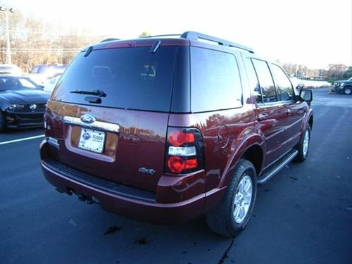 Ford Explorer 2010 photo 3