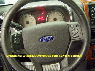 Ford Explorer 2010 photo 1