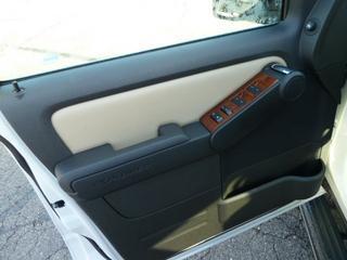 Ford Explorer 2010 photo 3
