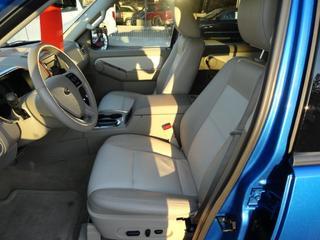 Ford Explorer 2010 photo 1