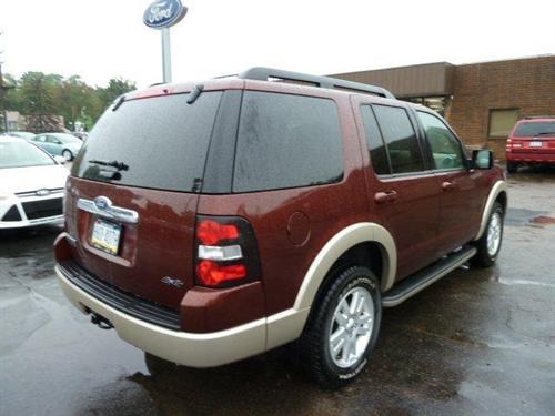 Ford Explorer 2010 photo 1