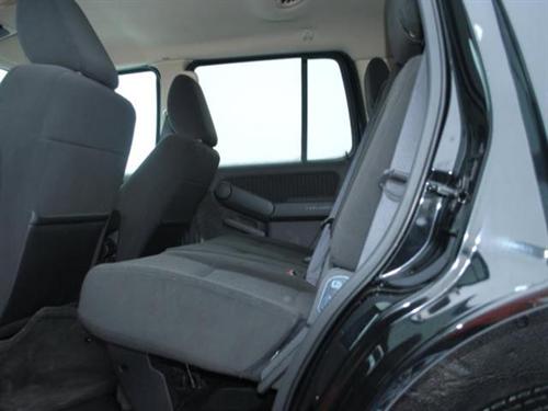 Ford Explorer 2010 photo 1