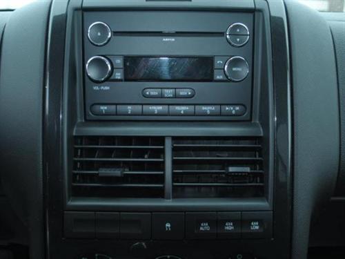 Ford Explorer 2010 photo 2