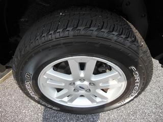 Ford Explorer 2010 photo 3