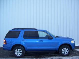 Ford Explorer 2010 photo 2