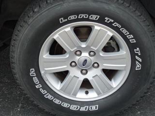 Ford Explorer 2010 photo 1