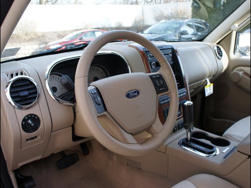 Ford Explorer 2010 photo 5