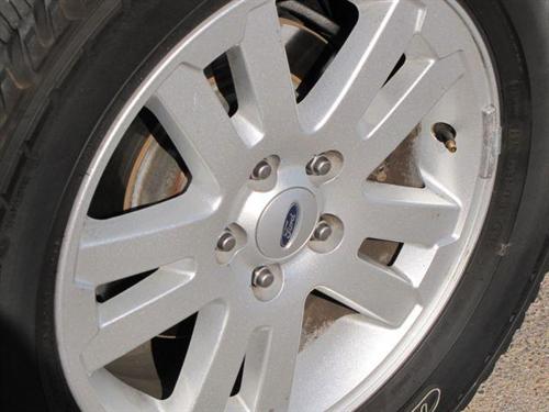 Ford Explorer 2010 photo 3