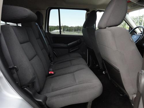 Ford Explorer 2010 photo 2