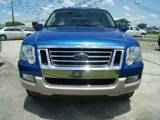 Ford Explorer 2010 photo 1