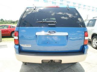 Ford Explorer 2010 photo 4