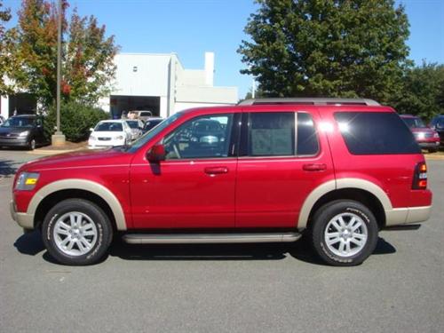 Ford Explorer 2010 photo 1