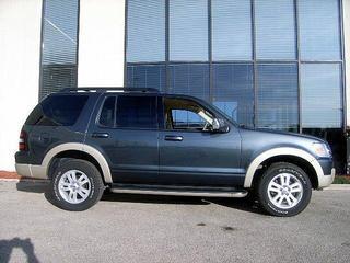 Ford Explorer 2010 photo 3