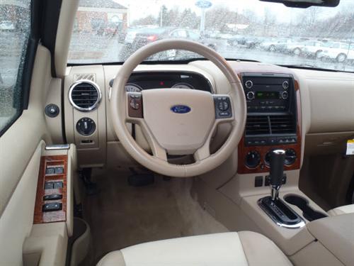 Ford Explorer 2010 photo 1