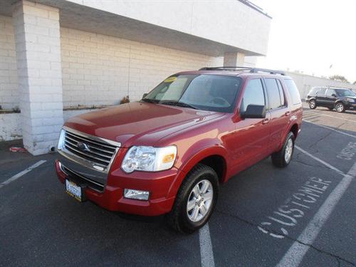 Ford Explorer 2010 photo 1