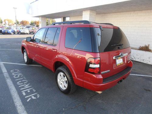 Ford Explorer 2010 photo 2
