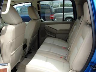 Ford Explorer 2010 photo 2