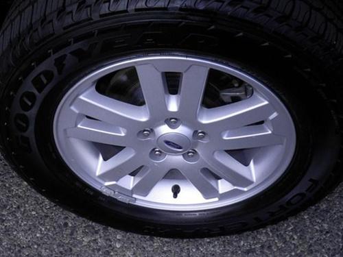 Ford Explorer 2010 photo 1