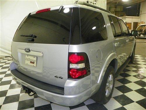 Ford Explorer 2010 photo 4