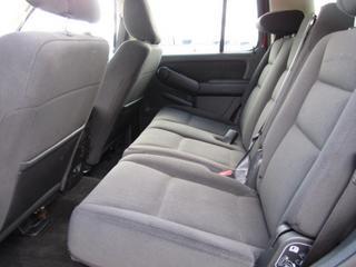 Ford Explorer 2010 photo 2