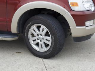 Ford Explorer 2010 photo 4