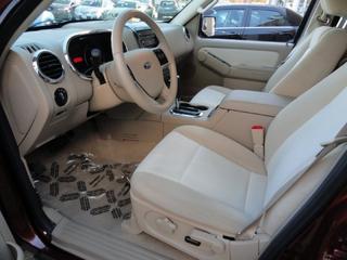 Ford Explorer 2010 photo 1