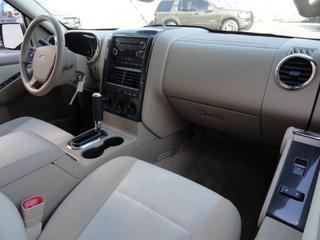 Ford Explorer 2010 photo 3