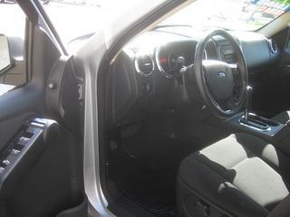Ford Explorer 2010 photo 2