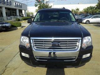 Ford Explorer 2010 photo 2