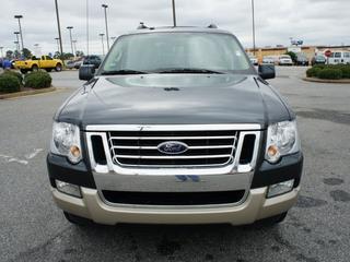 Ford Explorer 2010 photo 3