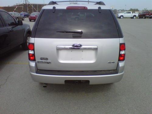 Ford Explorer 2010 photo 1