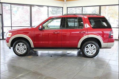 Ford Explorer 2010 photo 1