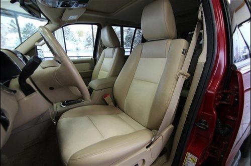 Ford Explorer 2010 photo 3