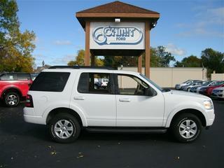 Ford Explorer 2010 photo 1