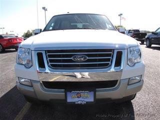 Ford Explorer 2010 photo 4