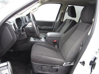 Ford Explorer 2010 photo 5