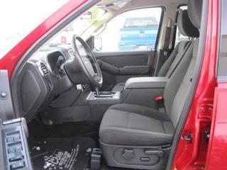 Ford Explorer 2010 photo 2