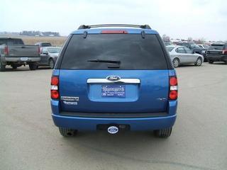 Ford Explorer 2010 photo 2