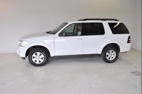Ford Explorer 2010 photo 4