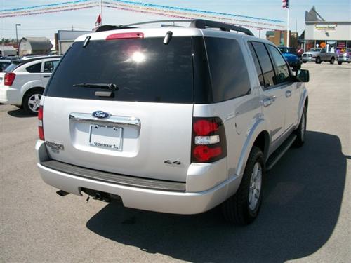 Ford Explorer 2010 photo 4