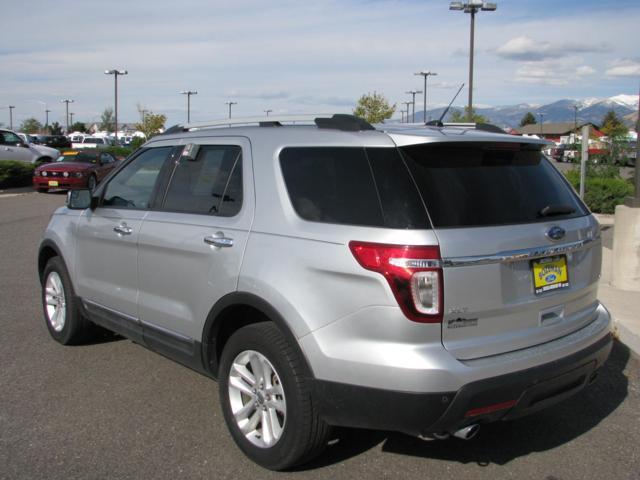 Ford Explorer 2011 photo 3
